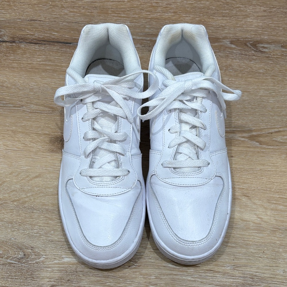 Nike Men's White Low-Top Sneakers - Picture 2 of 6